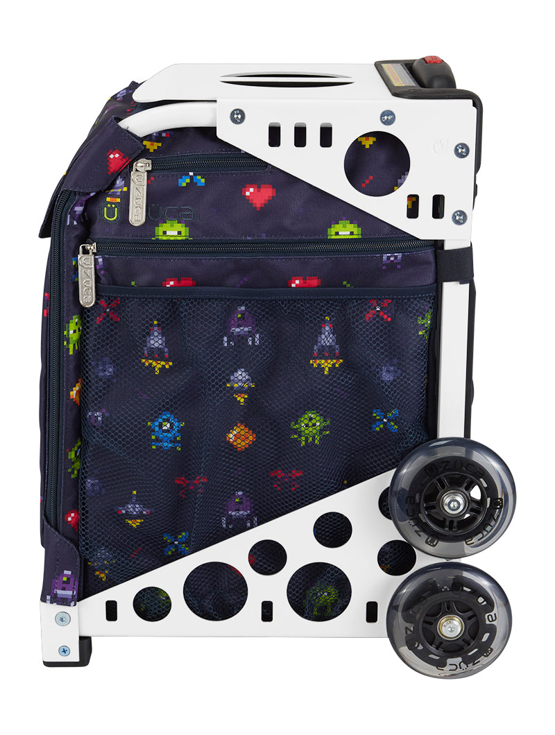 Pixel Play Sport - White_frame_flashing_wheels