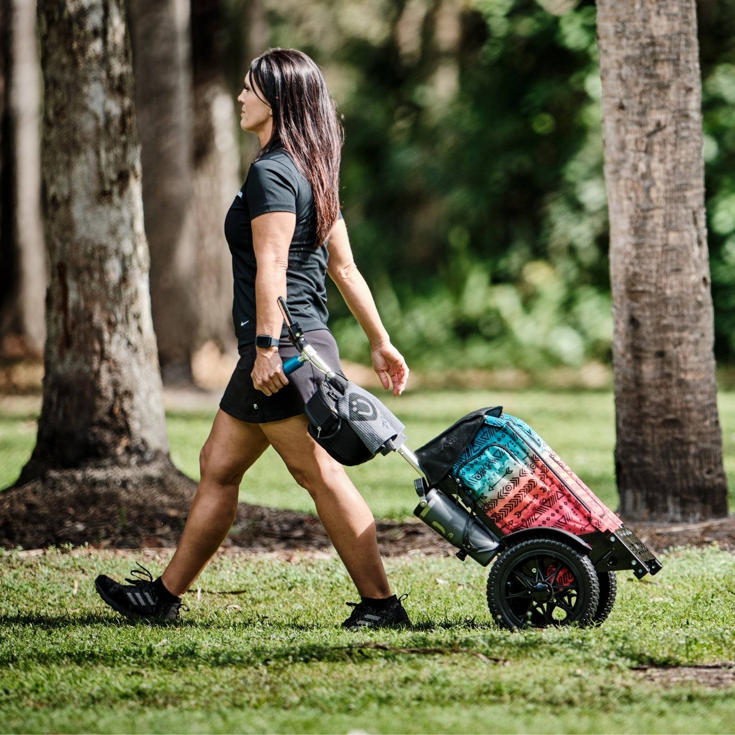 Rolling Bag Essentials: 5 Must-Have Features for Disc Golf Adventures